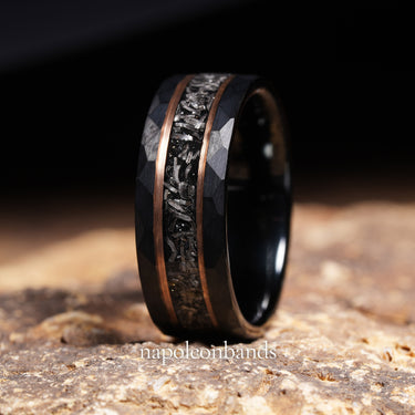 "Stellar Rose" – 8mm Black Tungsten Meteorite Wedding Band with Rose Gold Strip & Hammered Finish