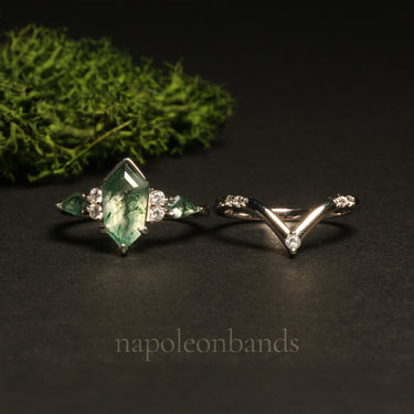 "Gilded Moss Glow" Moss Coffin Kite Ring Set – 925 Silver His and Hers Wedding Bands, Nature-Inspired Couples Rings