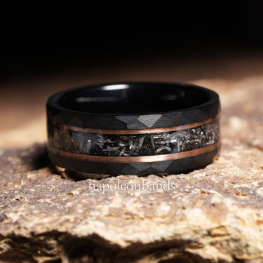 "Stellar Rose" – 8mm Black Tungsten Meteorite Wedding Band with Rose Gold Strip & Hammered Finish